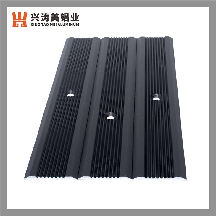 EvoGrip Matt Black Aluminum Floor Strip