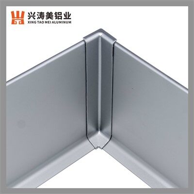 हाई-ग्रेड एनोडाइज्ड वॉल प्रोटेक्शन स्कर्टिंग बोर्ड