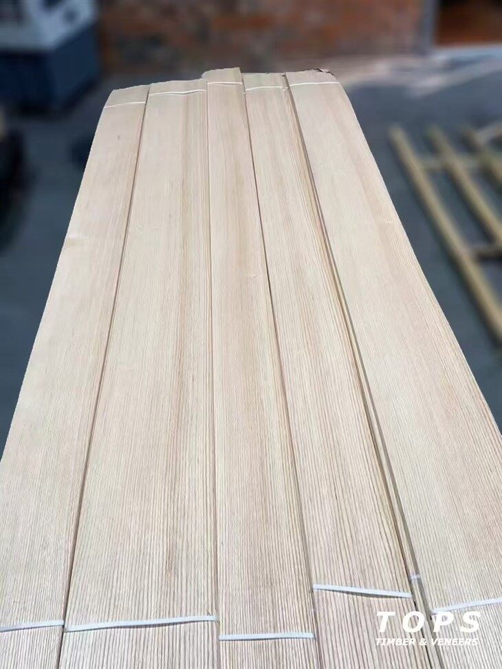 Premium Natural Red Oak Wood Veneer Sheets -Sliced Cut | Eco-Friendly Furniture Grade suppliers