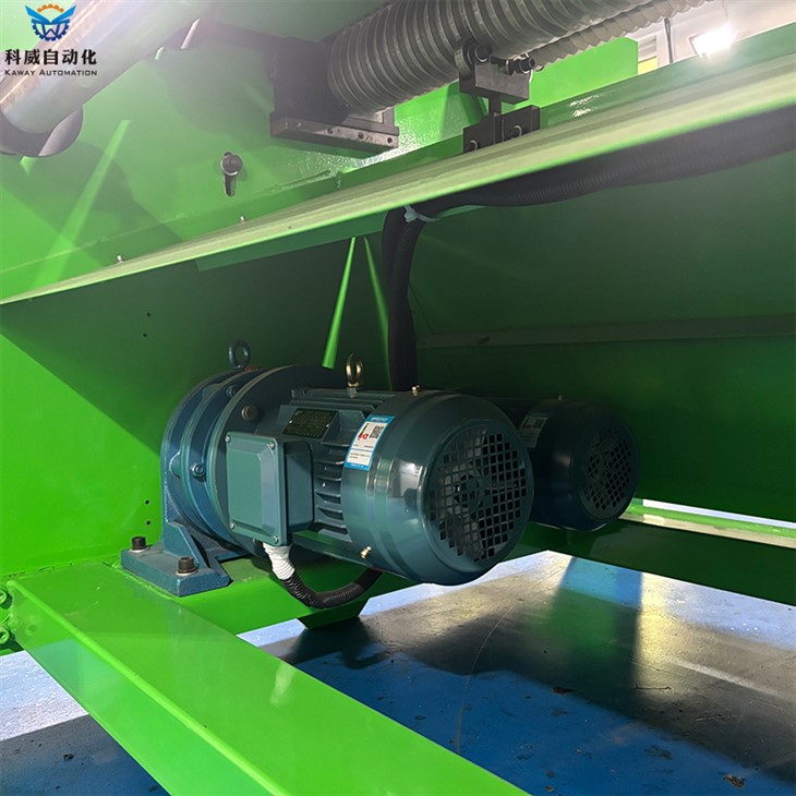 abrasive cloth roll slitting machine
