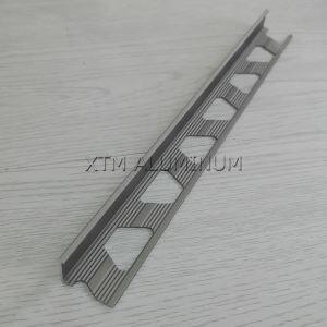 金属タイルエッジ