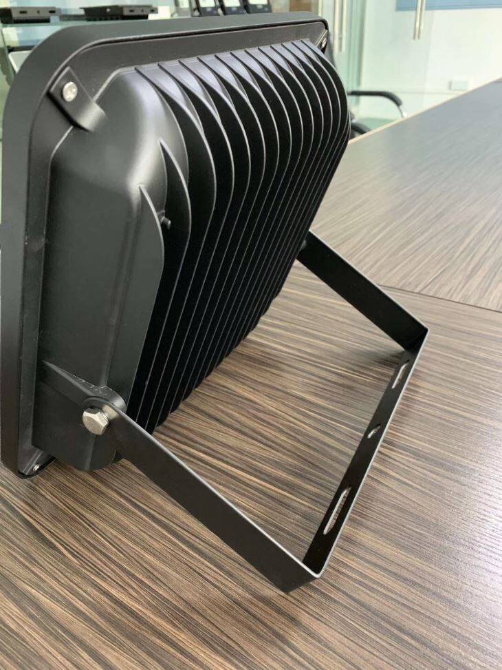 New Arrival Outdoor Die-Cast Aluminum Round Square 50W LED Fixture