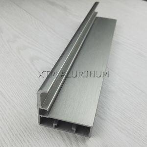 食器棚のドアや引き出しハンドル