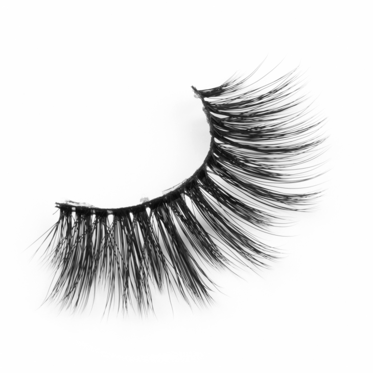 Comfortable Natural Looking Fake Lashes (2)