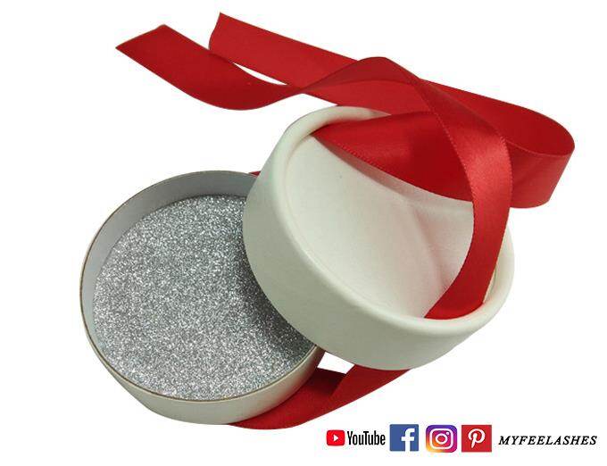 false eyelashes with colorful ribbon