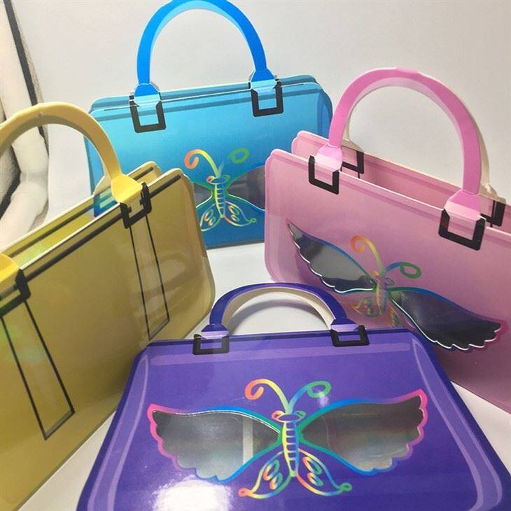 handbag eyelashes packing