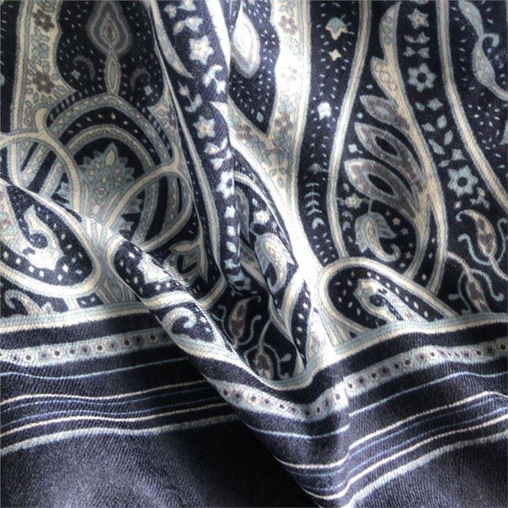 Classic Paisley Print Worsted Cashmere Scarf