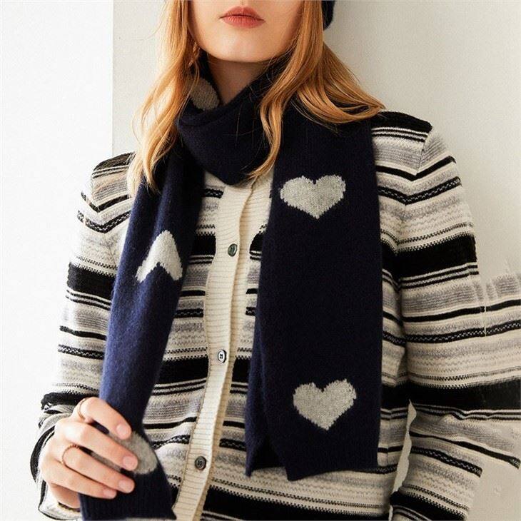 Cute Hearts Knitted Cashmere Scarf