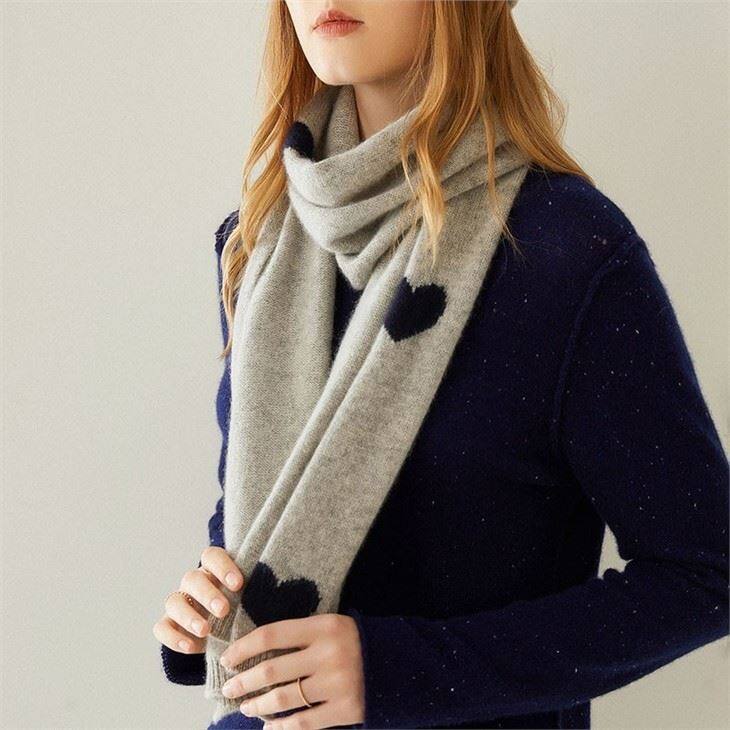 Cute Hearts Knitted Cashmere Scarf