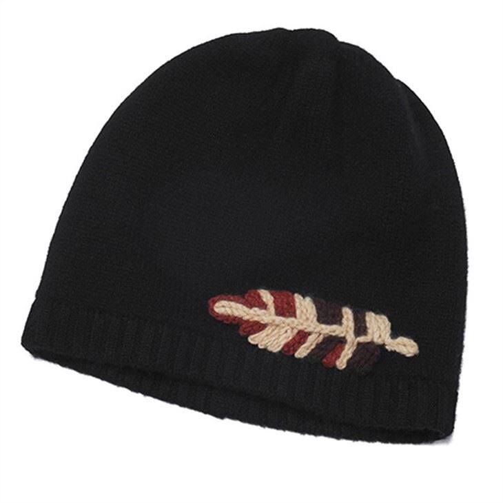 Knitted Hook Flower Unisex Cashmere Beanie