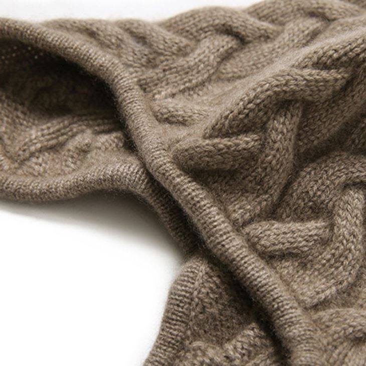 Lady Cable Knitted Ear Cap Beanie