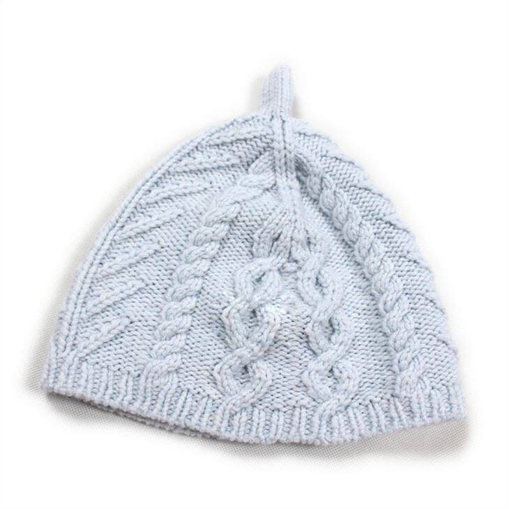 Lady Hand Knitting Cashmere Beanie