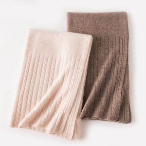 Класичний в'язаний кашеміровий шарф