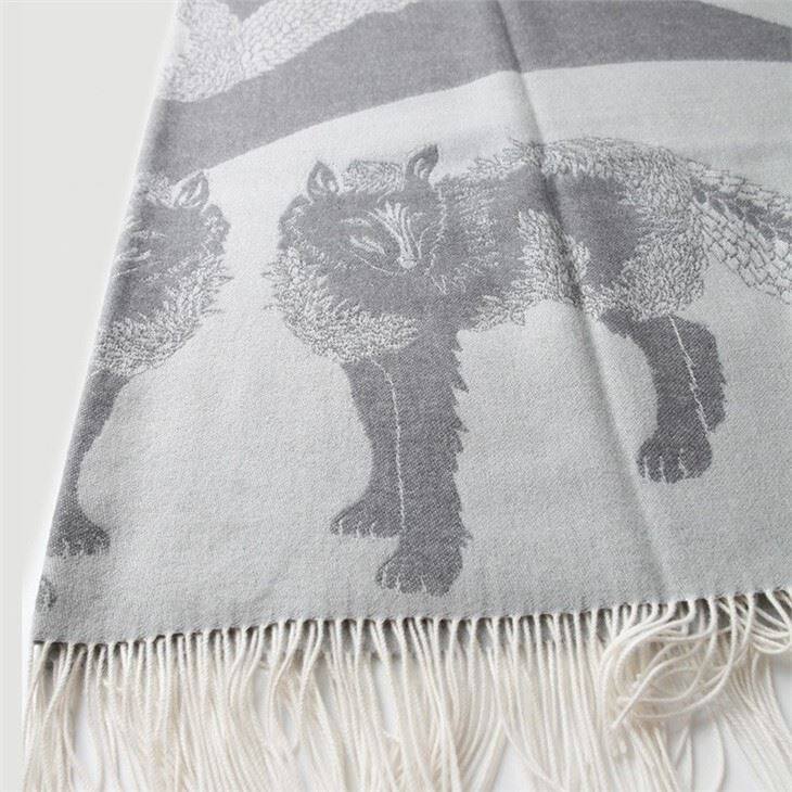 Twin Size Animal Pattern Jacquard Wool Blanket