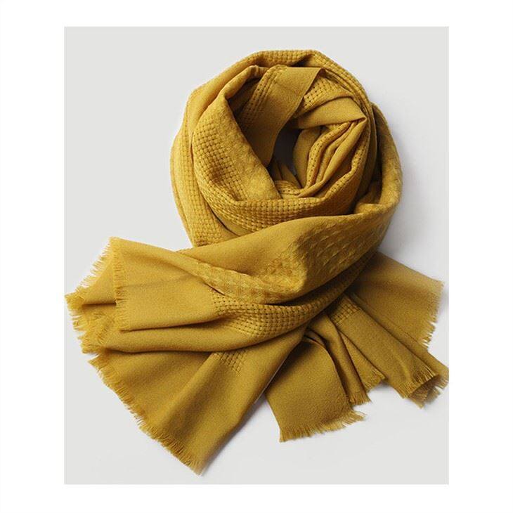 Écharpe en laine creuse de couleur unie pour femmes