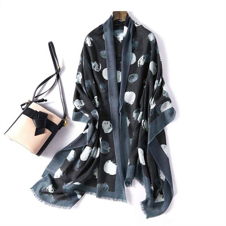 Women Spot Worsted Print Wool Scarf