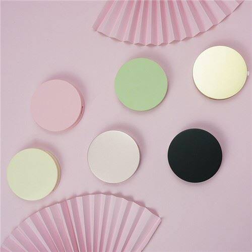 Round Blister Eyelashes Packing