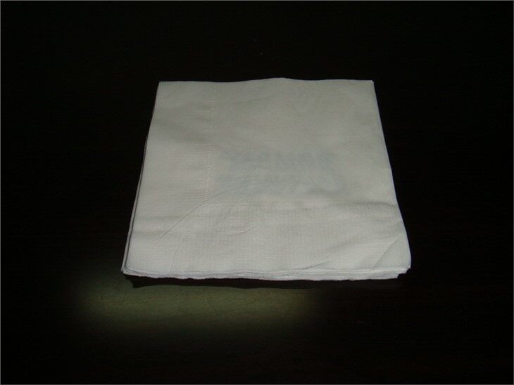 Premium 4 fold lunch serviettes napkins