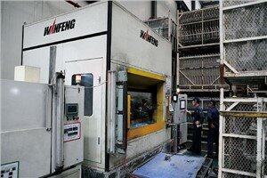 Machine d'ébavurage pour alliage de magnésium