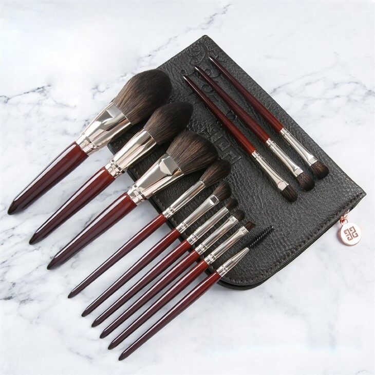 makeup brushes