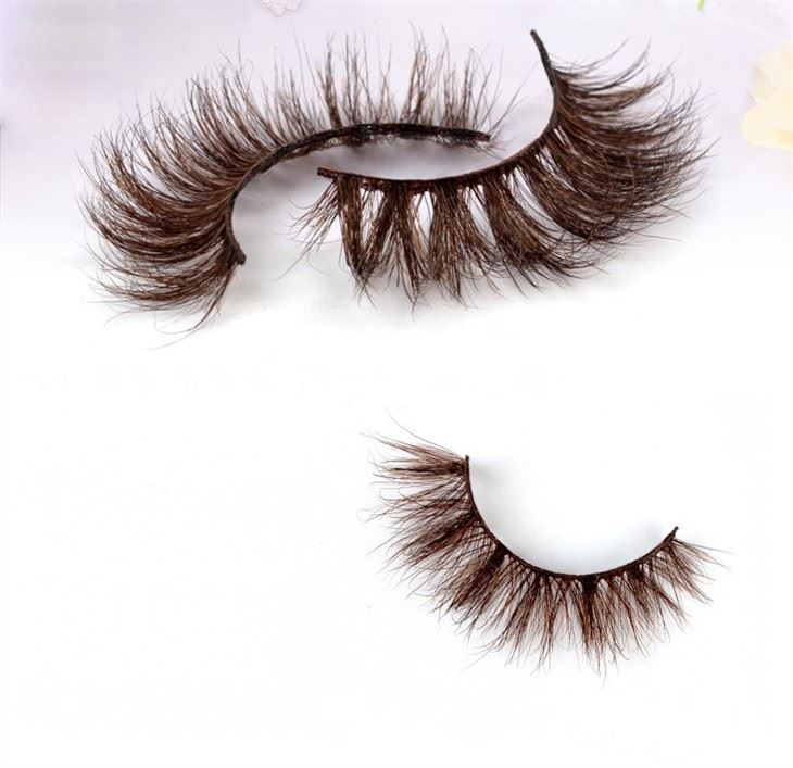brown lashes