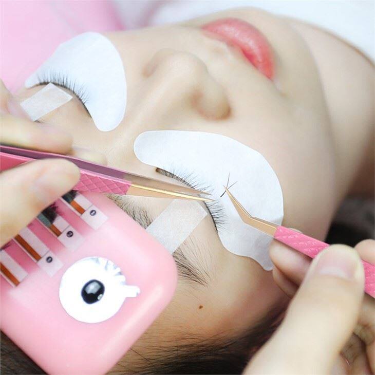 premade fan lashes tweezers