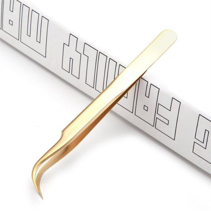 Butterfly clip tweezers