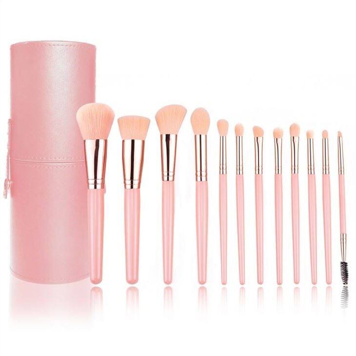 pink makeup brush(1)