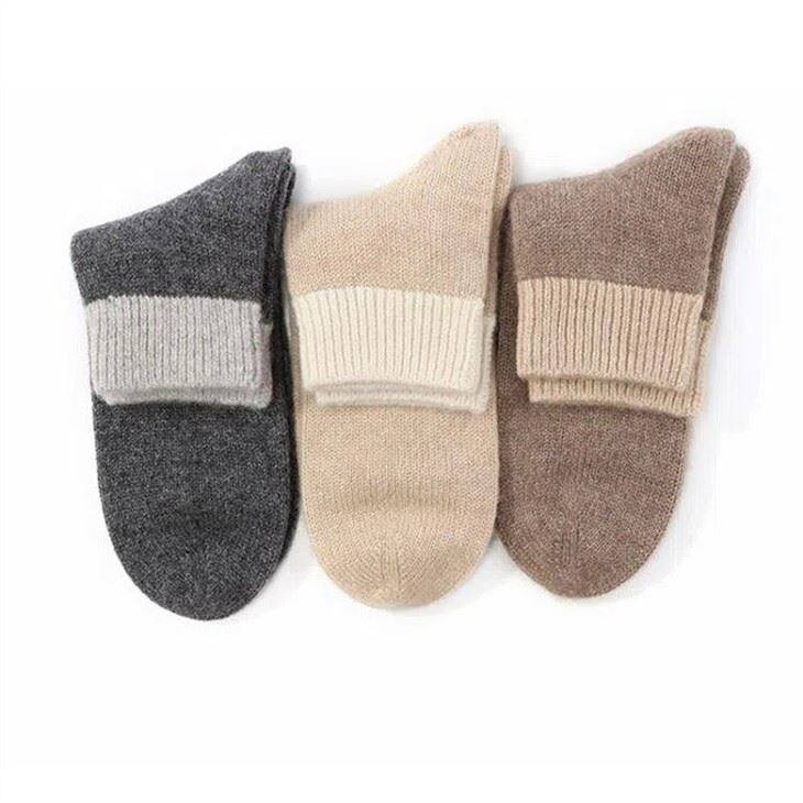 Plain Soft Seamless Straight Cashmere Socks