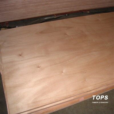 Contrachapado de Okume