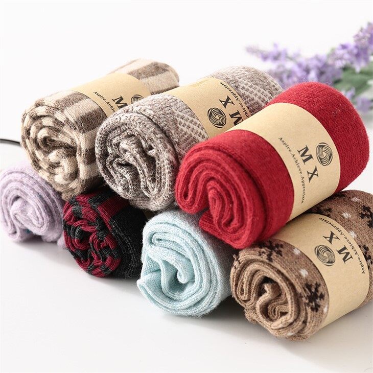 В'язана вовняна шкарпетка унісекс у смужку