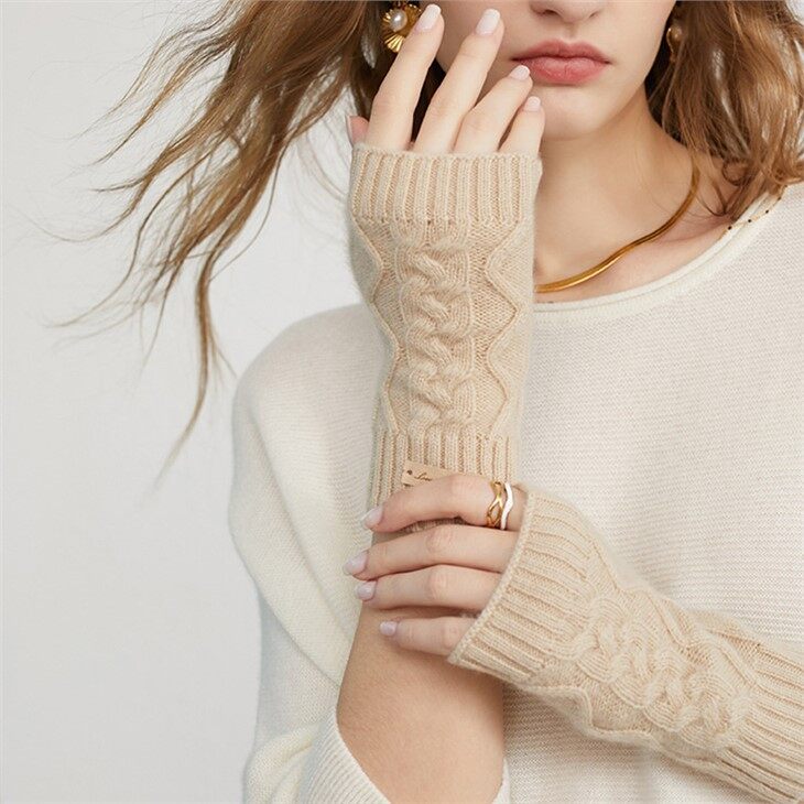 Yuqori sifatli so'nggi barmoqsiz qishki kaşmir qo'lqoplar