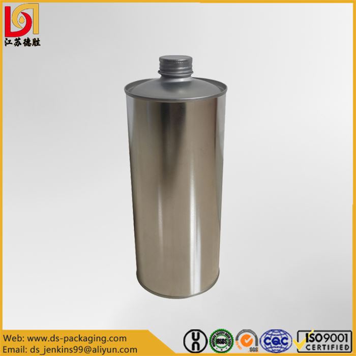 Motor Oil Tin Can with Cone Top (1)
