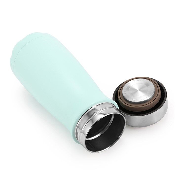 Travel stainless steel water bottle