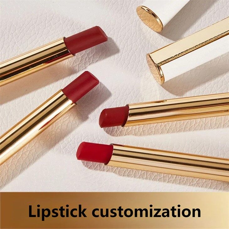 A tiny tube of lipstick 01_