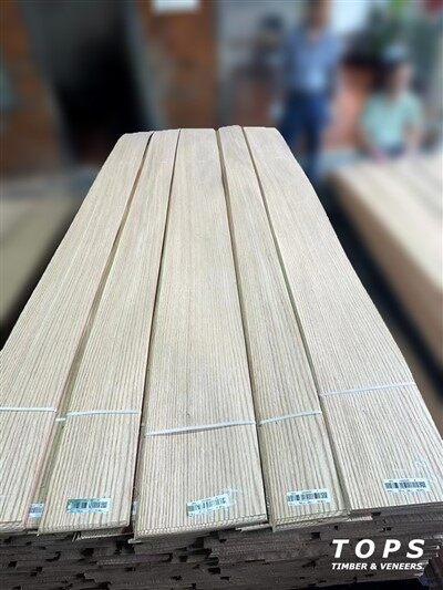 Premium American Red Oak Veneer For High-End Furniture high quality