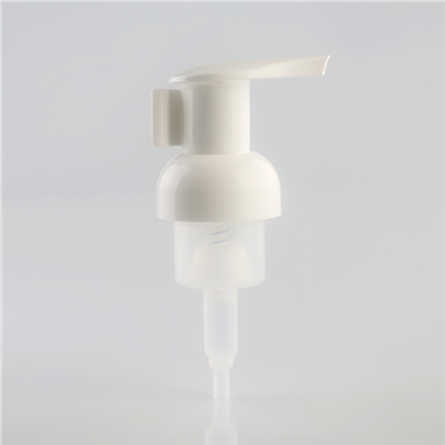 Klarer Seifenspender aus Kunststoff