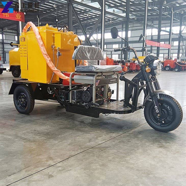 hot-crack-filler-machine