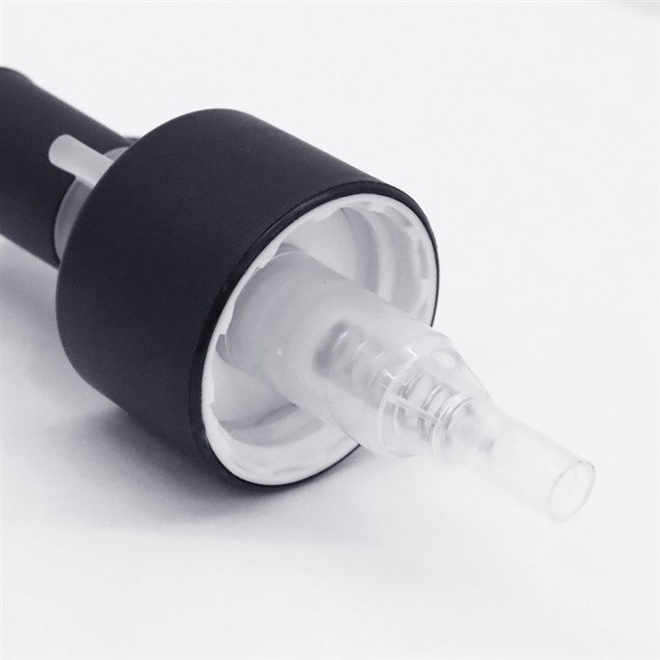 28 400 Pump Dispenser Matt Black