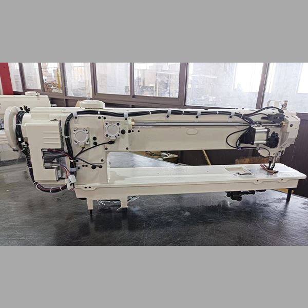 Direct-driven 1&2 Needle 25 Inch Long Arm Triple Feed and Walking Foot Lockstitch Sewing Machine suppliers