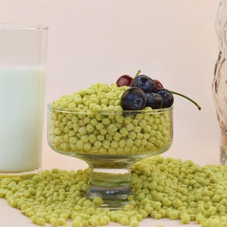 puffed green crunchy ball_