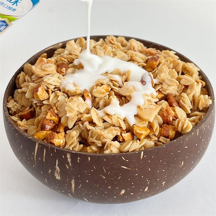 honey almond granola