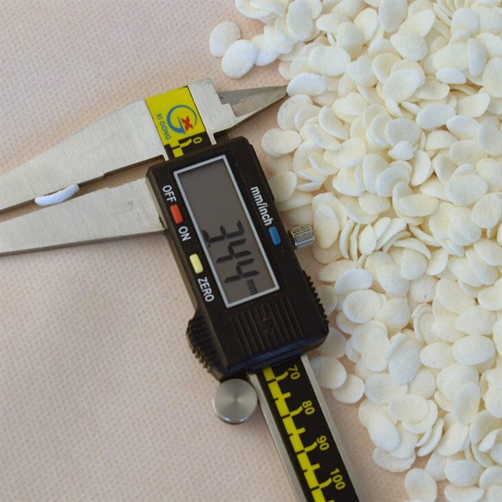 puffed white cereal flake_