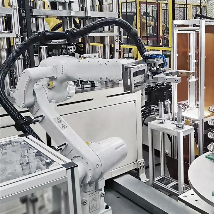 Intelligent Handling Robot