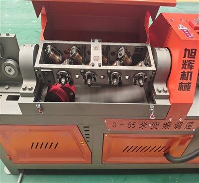 Terasvarda sirgendamise ja lõikamise tööjaam