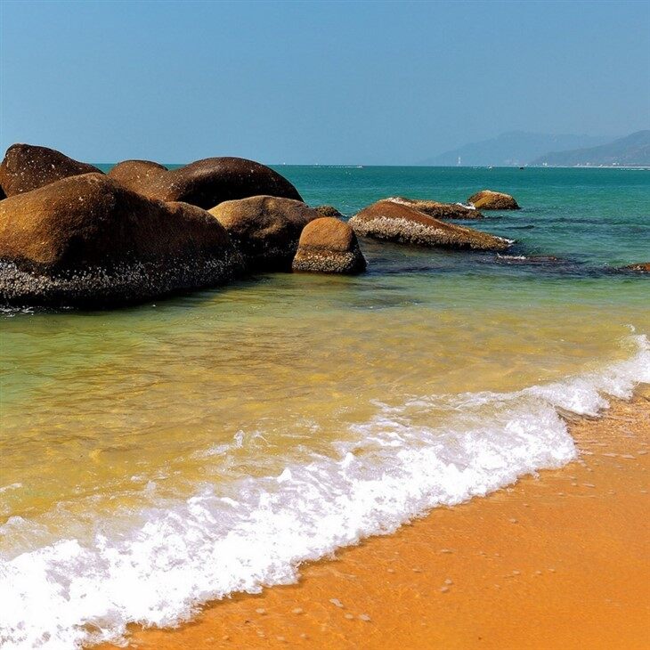 Visit Nanshan Cultural Tourism Area