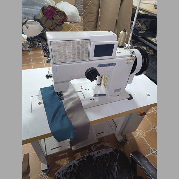 2-needle Pattern Sewing Machine for Leather Products (GA204-105A) factory