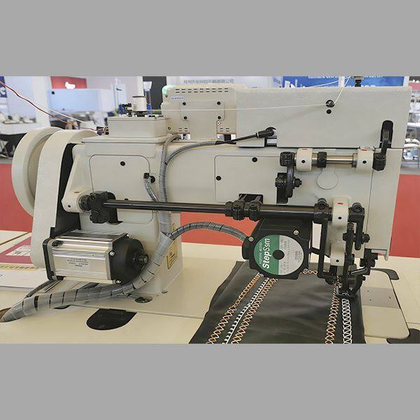 Two Needle Flat Bed Ornamental Sewing Machines for Leather Products (GA204-105B) factory
