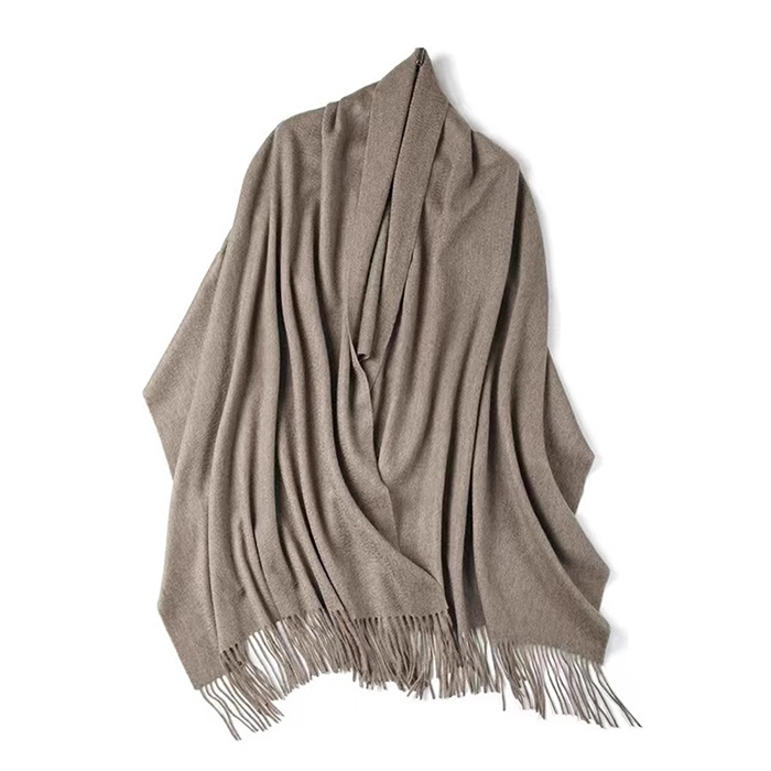 Fillteáin cashmere inbhuanaithe