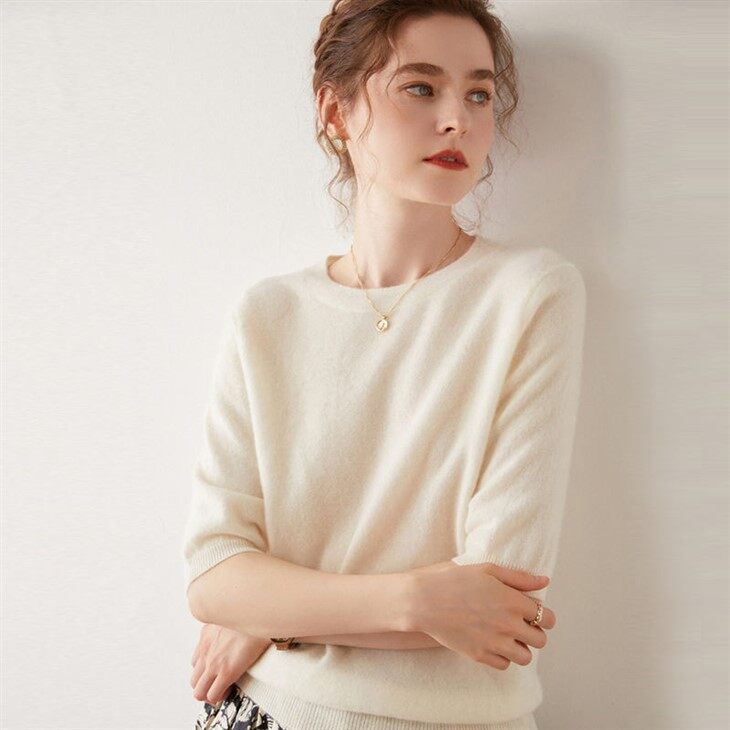 Maglione da donna in lana di cashmere lavorato a mezza manica girocollo